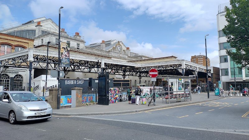 Brighton Station (Stop B3)