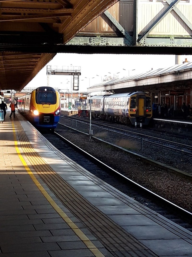 Nottingham Railway Station (Stop S5)
