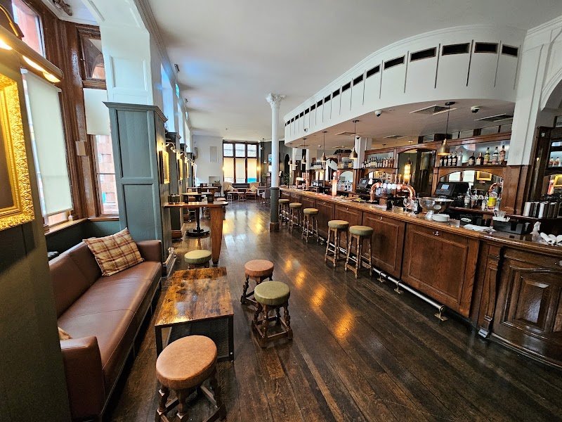 Elephant & Barrel @ The Crown Pub NW2