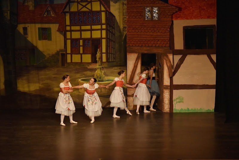 Gillian Quinn School of Theatre Dance