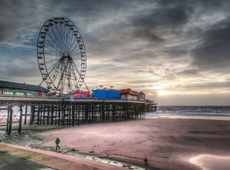 Central Pier