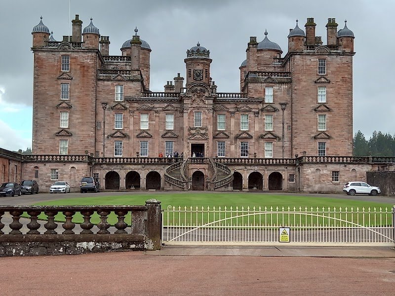 Drumlanrig Castle & Gardens