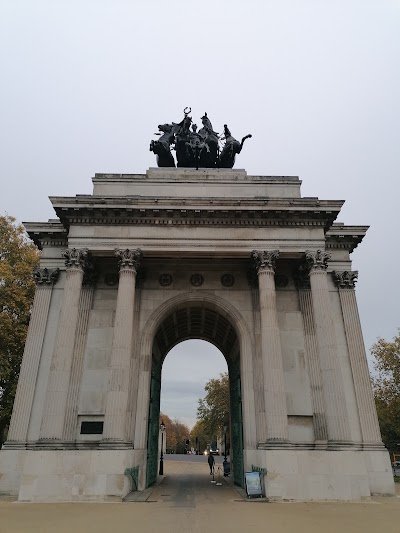 Hyde Park Corner Station (Stop N)