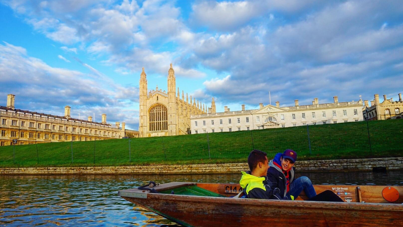 Cambridge Punting Tour