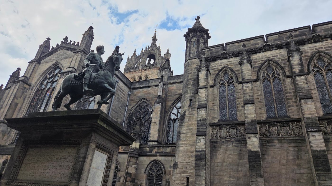 Edinburgh Self-Guided Tours