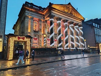 Le Monde Hotel