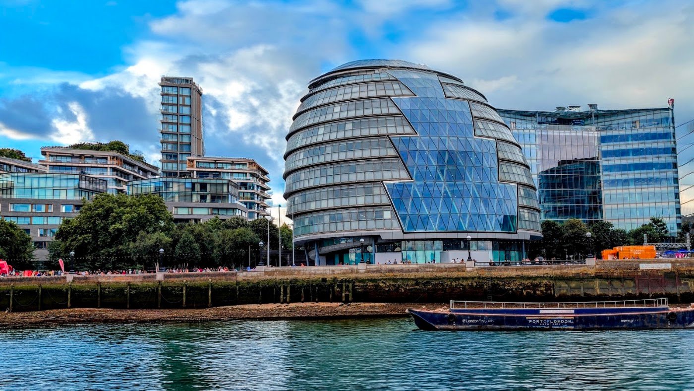 London Dinner Cruises