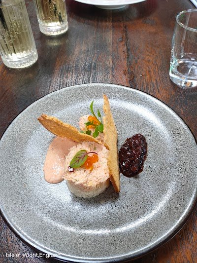 Consort Restaurant at Albert Cottage Hotel