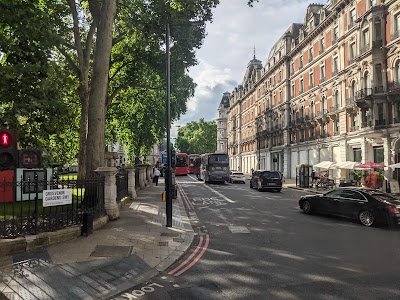 Grosvenor Gardens (Stop Q)