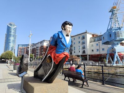 HMS Vernon Figurehead